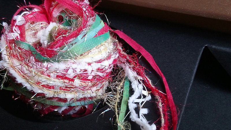 日本纱线  300厘米 - 编织/刺绣/羊毛毡/裁缝 - 聚酯纤维 多色