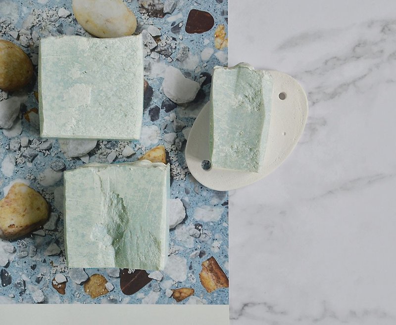 蓝矿海盐 皂- Rock版, 冷制手工皂, 夏日-混合偏油肌 - 沐浴用品 - 植物．花 蓝色
