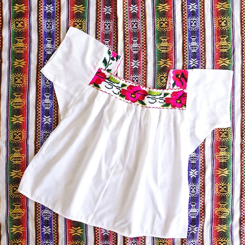 BajuTua /古着/墨西哥 北方手工十字绣 船型领上衣- 桃红 - 女装上衣 - 棉．麻 白色