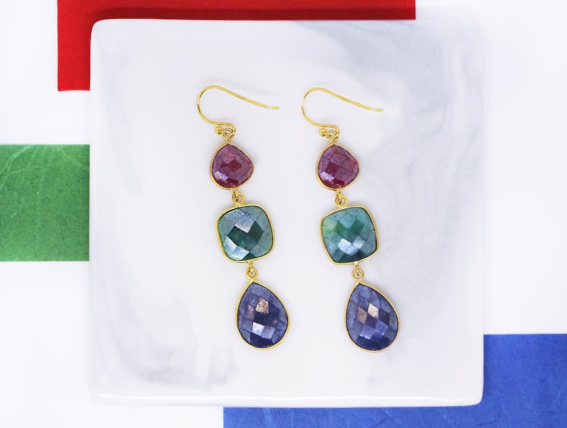 Edith & Jaz • 红蓝绿宝石几何形状纯银耳环 - 耳环/耳夹 - 宝石 多色