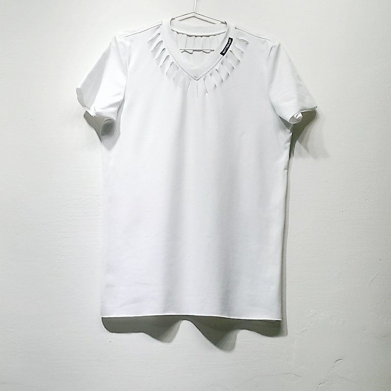 领口手工切割线超弹性修身T恤(男) Ray77 Galaxy - 男装上衣/T 恤 - 聚酯纤维 白色