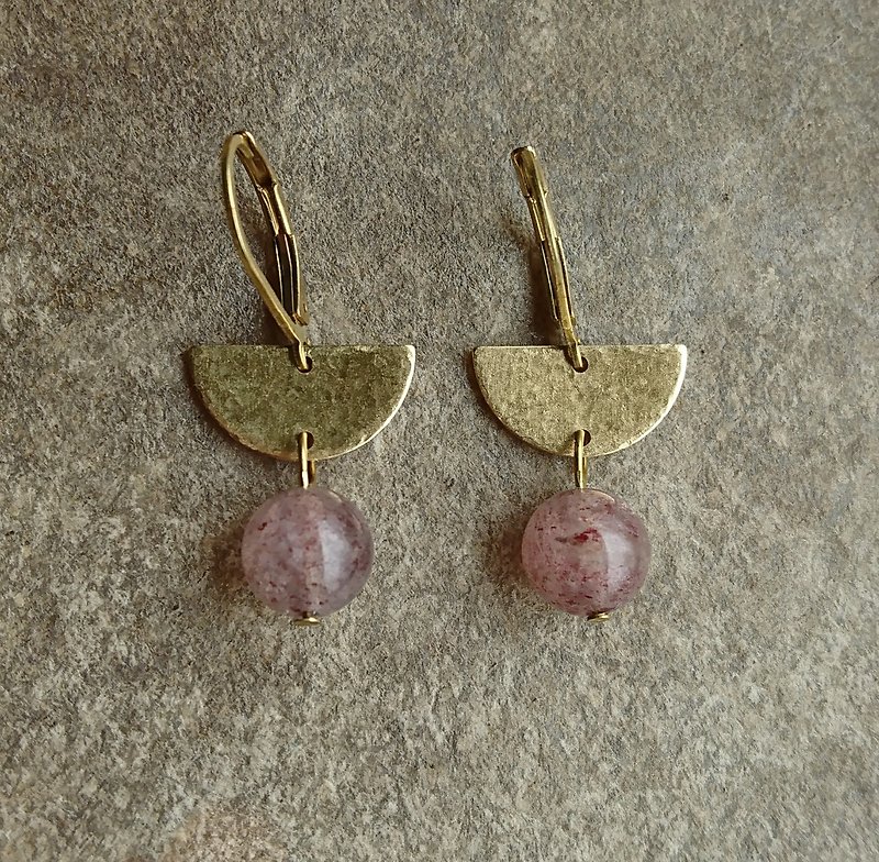 黄铜草莓晶耳环 - 耳环/耳夹 - 其他金属 粉红色