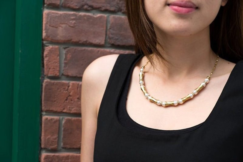 手工饰品设计 复古华丽风黄铜珍珠项链 - 项链 - 宝石 绿色