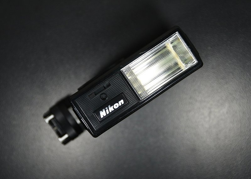 【经典古物】Nikon Speedlight SB-2 SB2 复古闪光灯 Nikon F2 - 相机 - 其他材质 