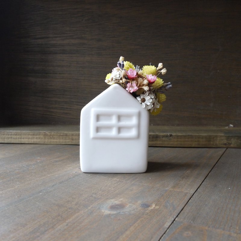 【白色花草小屋】 干燥花白色陶瓷桌花 - 摆饰 - 植物．花 白色
