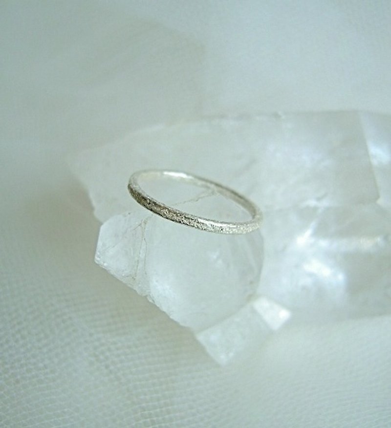 銀のシンプル・リング  1.5mm - 戒指 - 银 银色