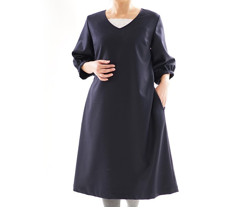 Flannel wool V-neck dress with fluffy sleeve · cupra lined / navy blue /a77-3 - 洋装/连衣裙 - 其他材质 蓝色