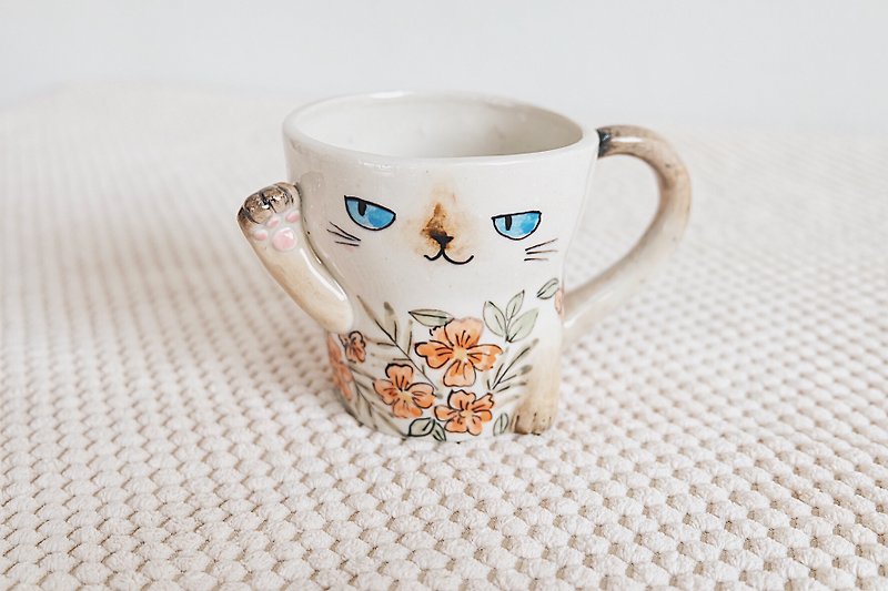 Miss cat Songkran mug - 咖啡杯/马克杯 - 陶 金色