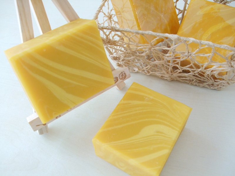 南瓜浓汤乳皂 -香橙乳皂- 一年以上老皂 手工皂 香皂 肥皂 - 肥皂/手工皂 - 植物．花 
