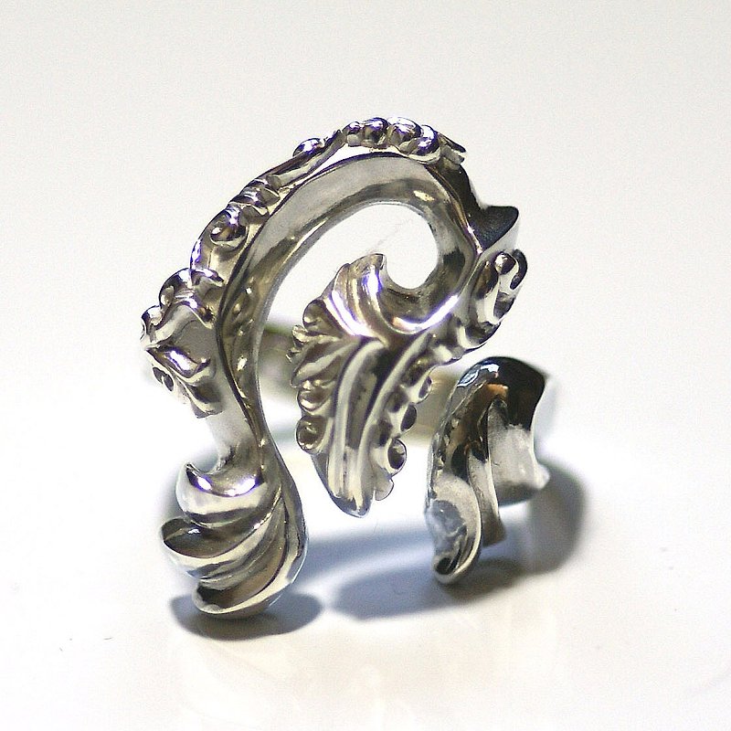 力強いメンズデザイン 釣り針モチーフの指輪 シルバー製 送料無料 プレゼントラッピング可能 - 戒指 - 其他金属 银色
