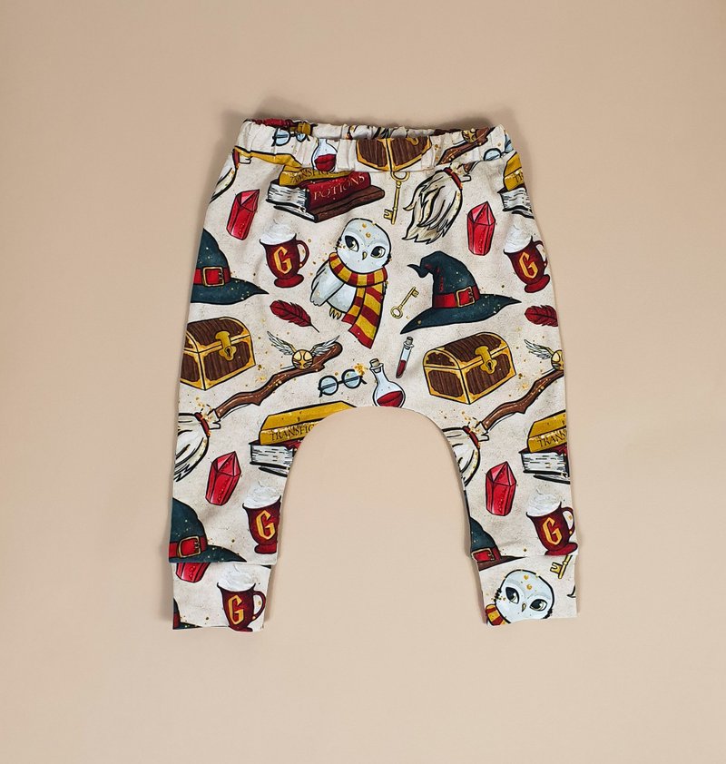 Magic Wizard Beige baby pants, baby pants, baby girl pantst, baby leggings - 童装裤 - 棉．麻 多色