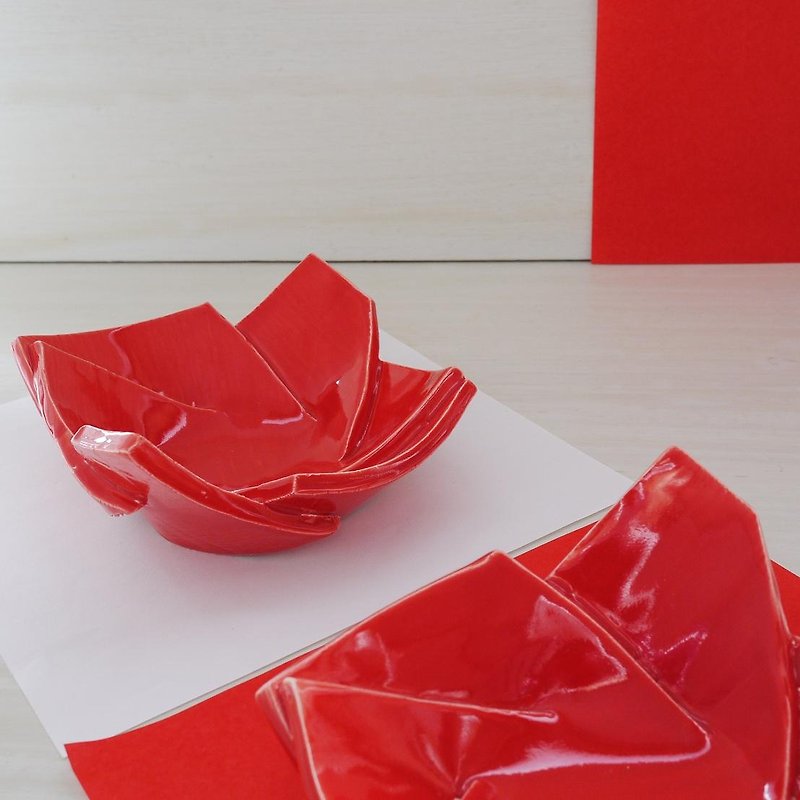 小鉢ORIGAMI【赤】 - 碗 - 陶 红色