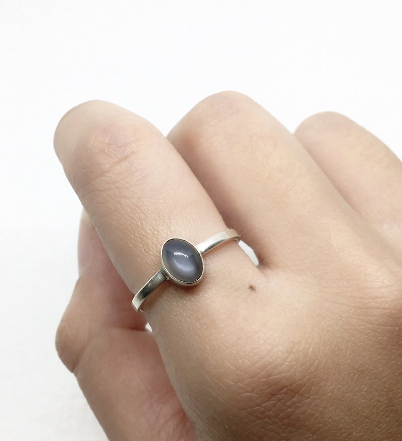 黑月光石925纯银简约设计戒指 尼泊尔手工镶嵌制作 - 戒指 - 宝石 蓝色