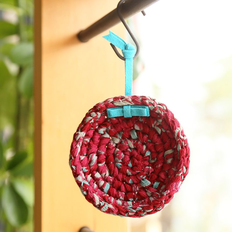 きもの裂き編みコースター　革ループ付き - 杯垫 - 棉．麻 红色
