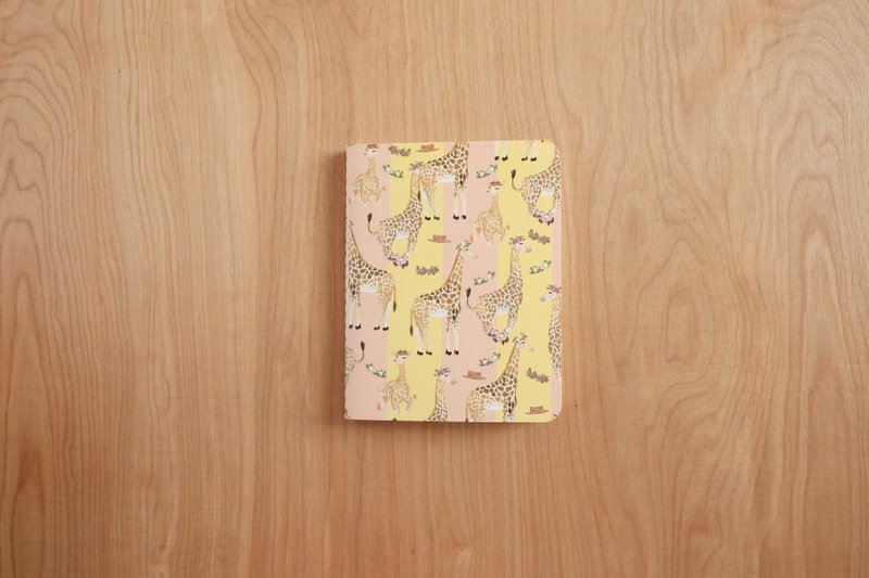 Small Notebook : Giraffe Girls - 笔记本/手帐 - 纸 橘色