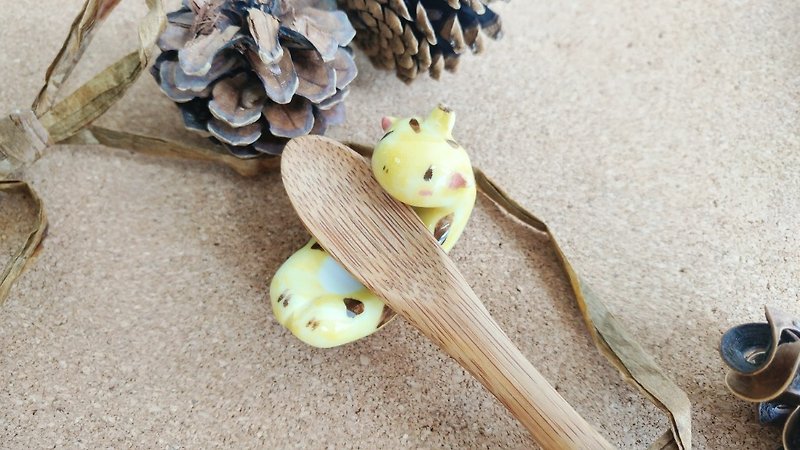 长颈鹿筷架 - 餐垫/桌巾 - 瓷 黄色