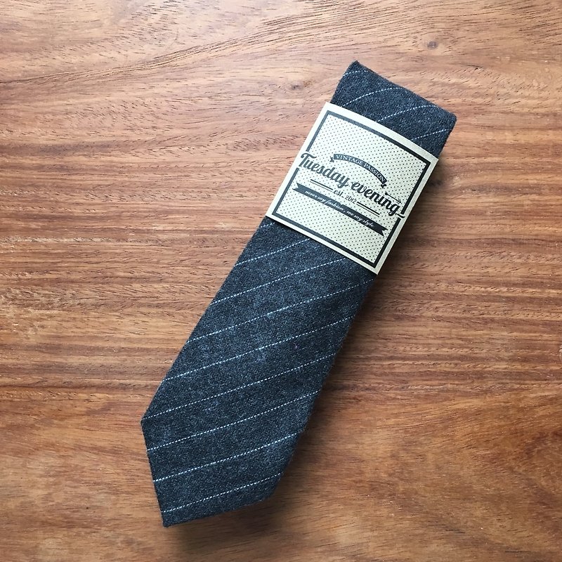 Necktie Dark Grey Stripe - 领带/领带夹 - 棉．麻 灰色