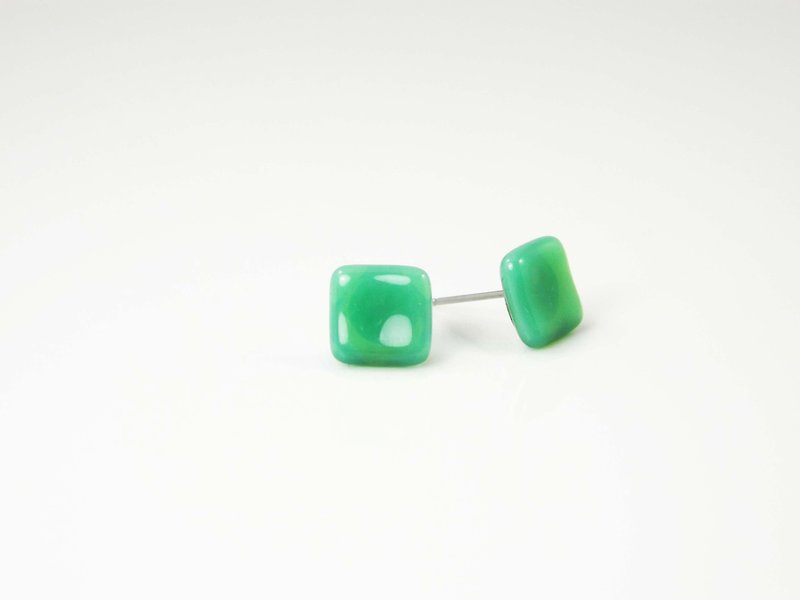 琉璃耳环-Pantone 346 - 耳环/耳夹 - 玻璃 绿色
