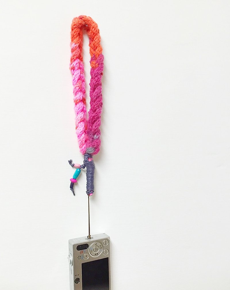 【endorphin】手工编织相机手腕带/手绳(桃红) - 证件套/卡套 - 其他材质 粉红色