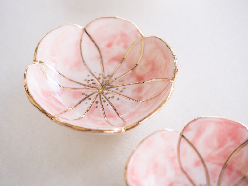 Plum Flower Plate (s) - 花瓶/陶器 - 陶 粉红色