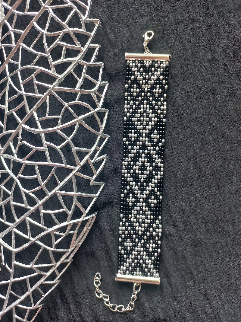 Bracelet Czech beads silver  handmade jewelry - 手链/手环 - 琉璃 多色