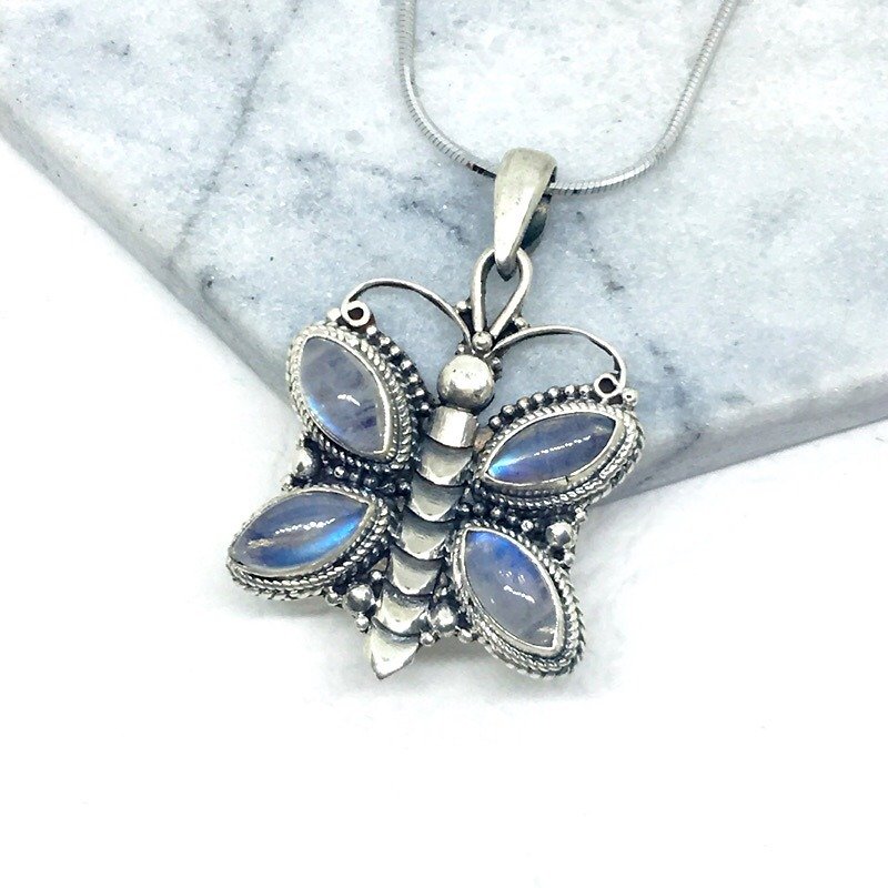 月光石925纯银蝴蝶设计项链 尼泊尔手工镶嵌制作 - 项链 - 宝石 蓝色