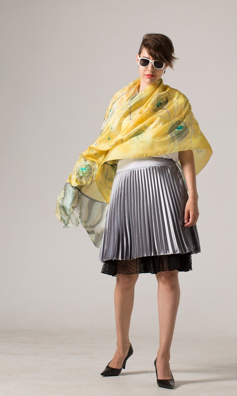 Hand Painted silk shawl- Yellow Peacock. Feathers scarf in Yellow and Grey. - 丝巾 - 丝．绢 黄色