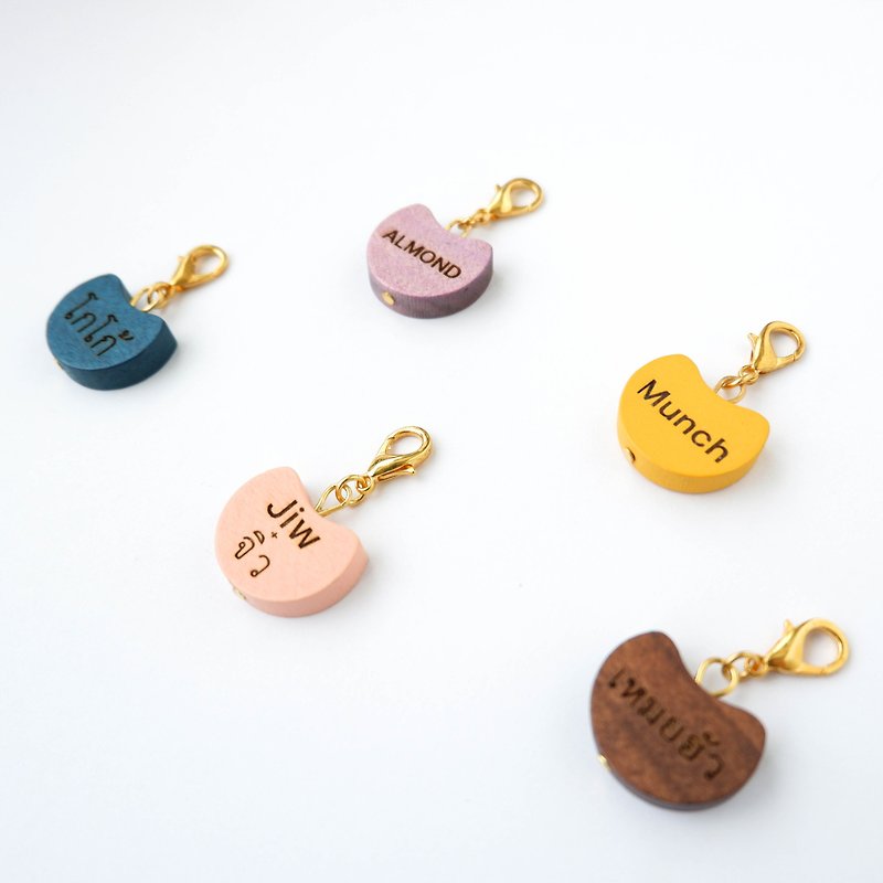 Cat head Woodie Pet Tag-Personalized Wood Engraved Dog & Cat ID Tag - 衣/帽 - 木头 多色