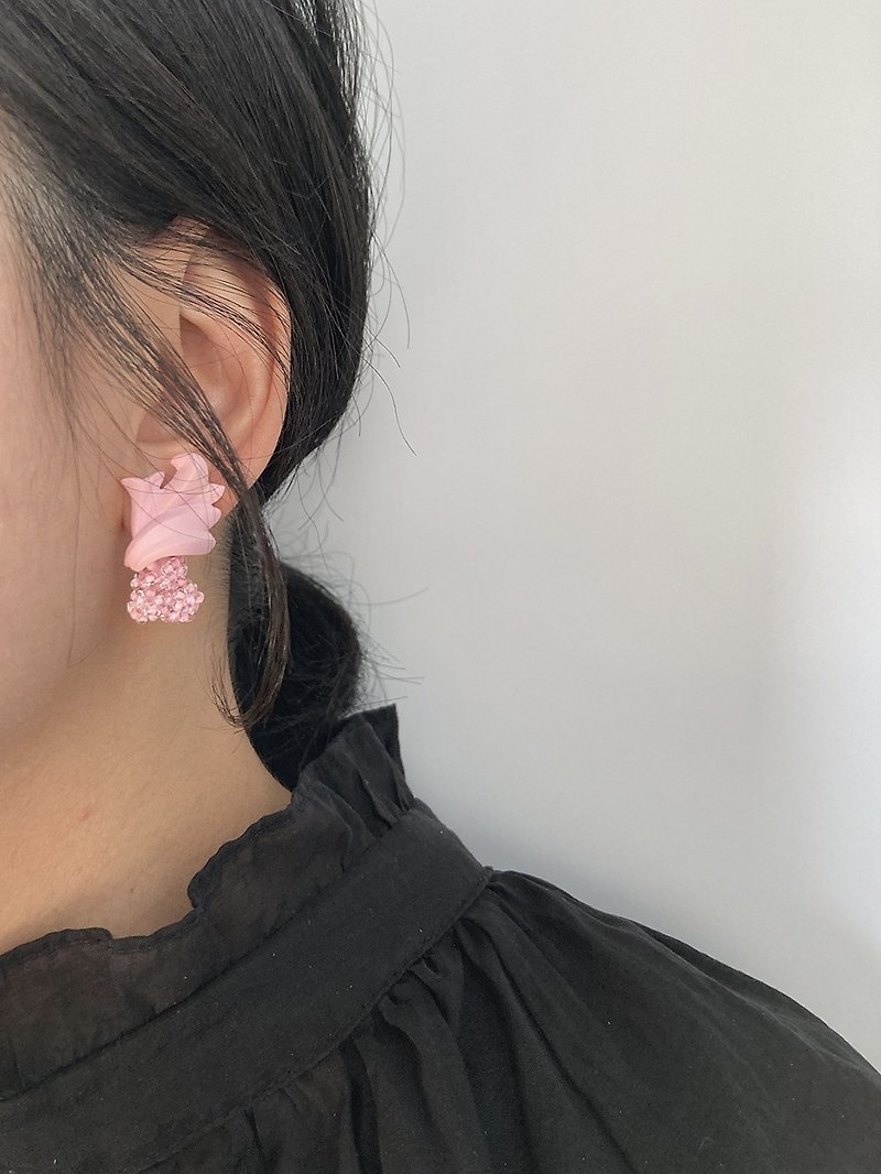 #9 粉红贝壳装饰 耳环 : 手工制作软陶 - 耳环/耳夹 - 粘土 粉红色