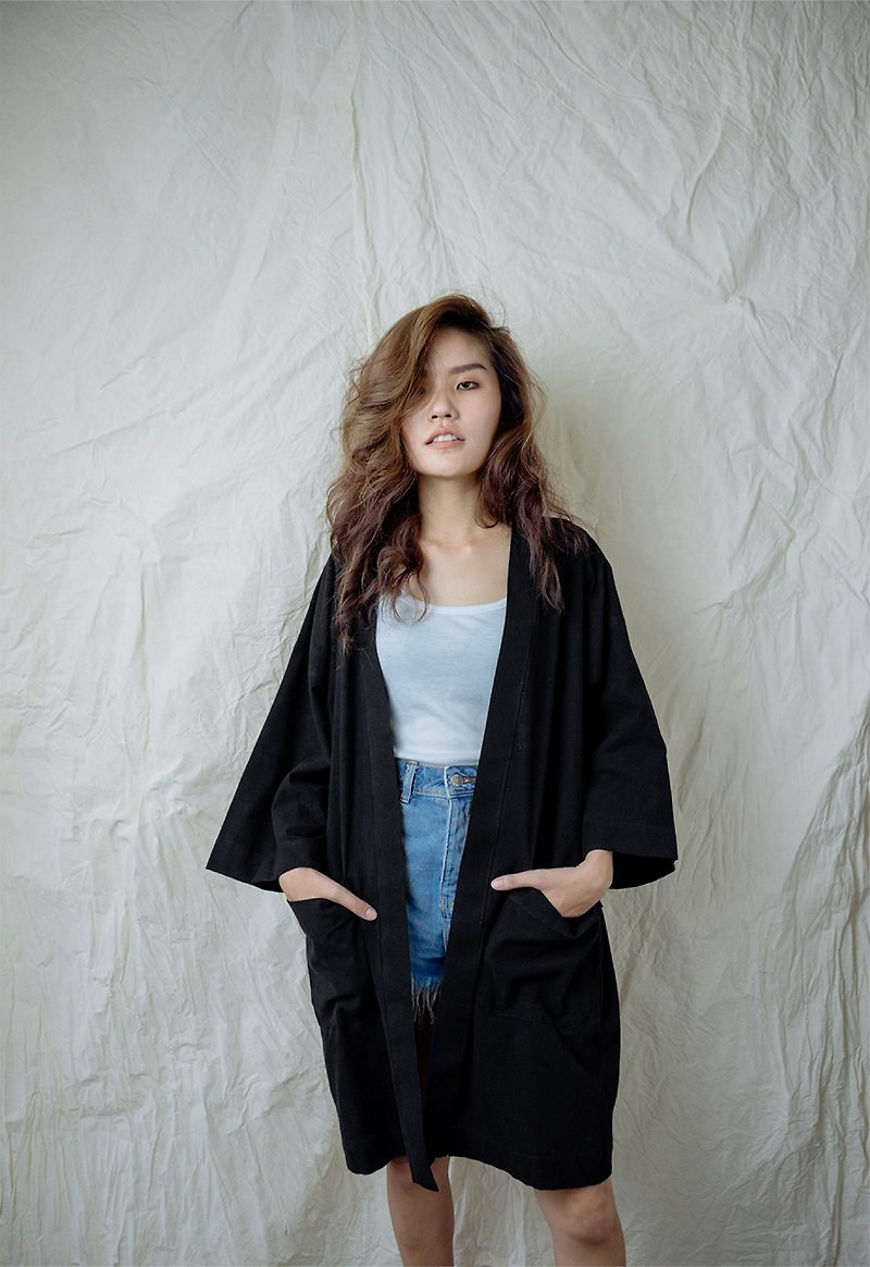 Black Kimono Jacket - 女装休闲/机能外套 - 棉．麻 黑色