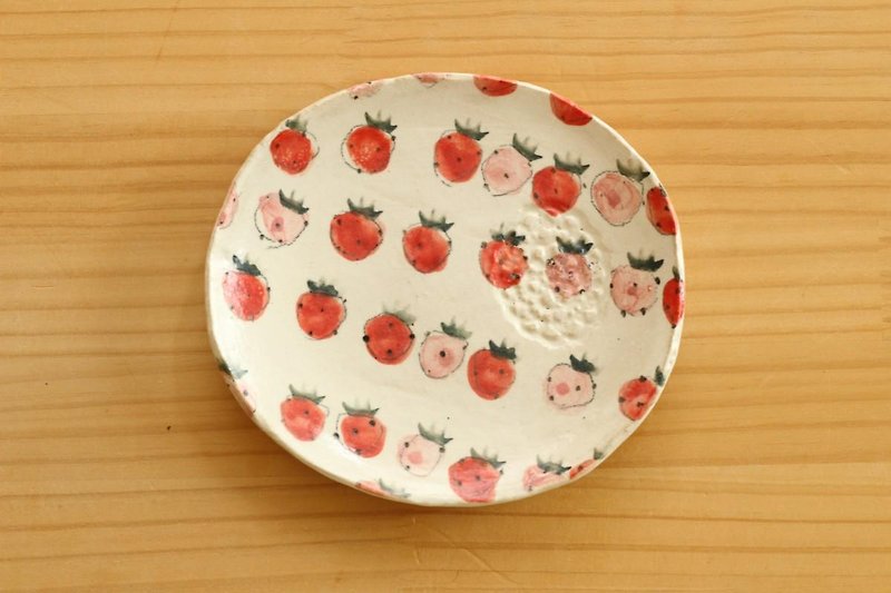 粉引きイチゴのオーバル皿。 - 浅碟/小碟子 - 陶 红色