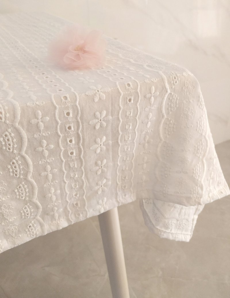 白色纯棉刺绣绣花桌布复古婚礼桌布餐垫桌巾 - 餐垫/桌巾 - 棉．麻 