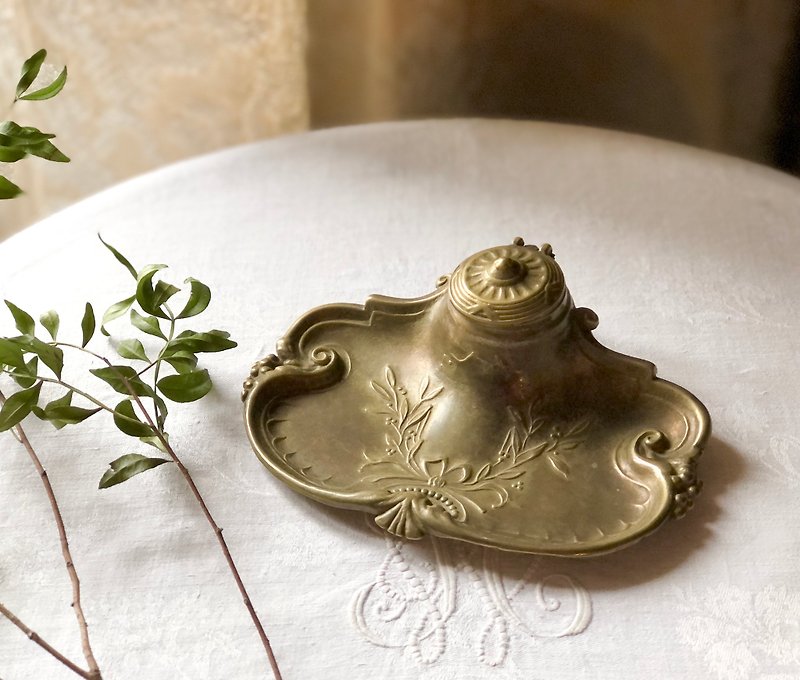 1890-1930s 法国路易XIV黄铜墨水台 - 摆饰 - 铜/黄铜 