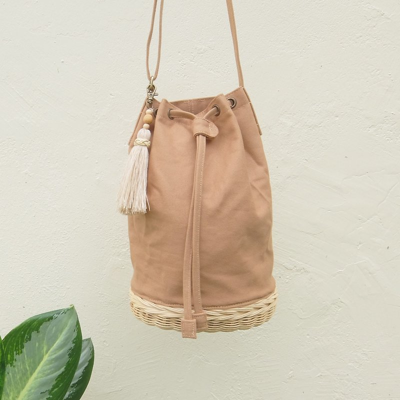 Brown Bucket bag - 束口袋双肩包 - 其他材质 咖啡色