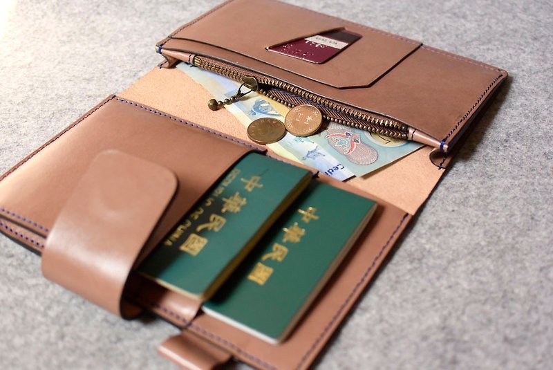 YOURS  磁扣升级版真皮护照套可放2本 蓝色+原木皮革 - 护照夹/护照套 - 真皮 