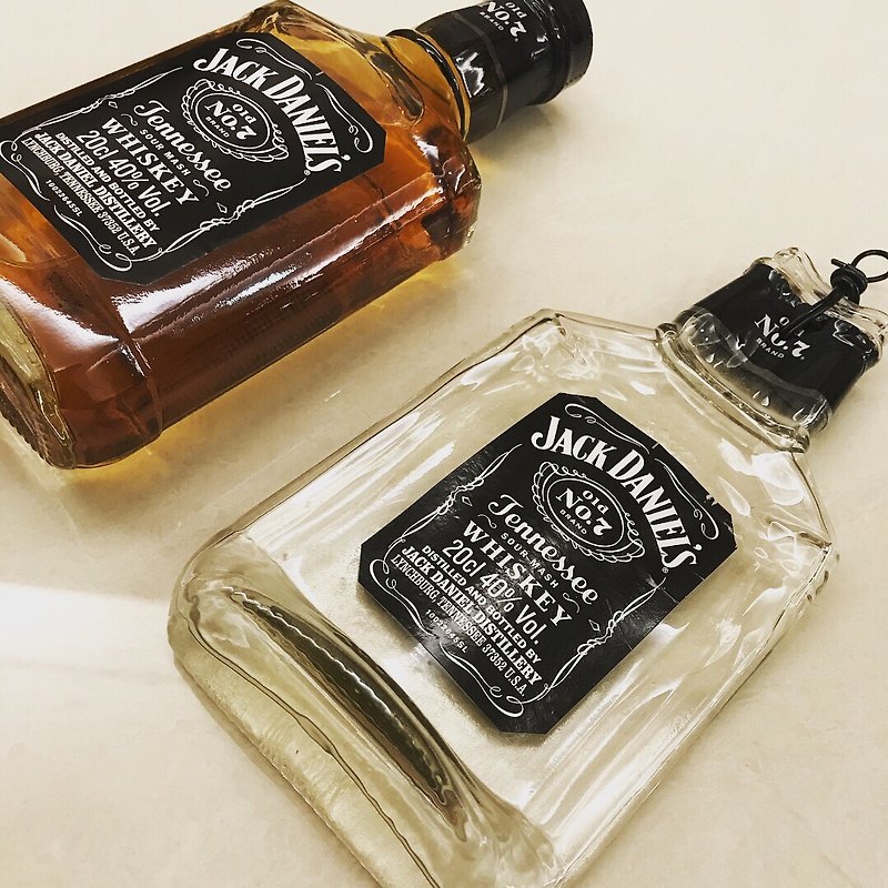 Jack Daniels美国杰克丹尼威士忌 限定款 小瓶原酒挂饰摆件 - 摆饰 - 玻璃 