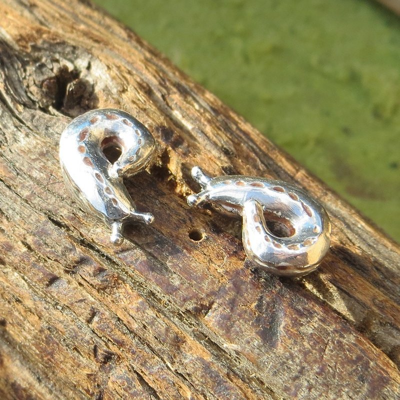 ヤマナメクジピアス - 耳环/耳夹 - 其他金属 银色