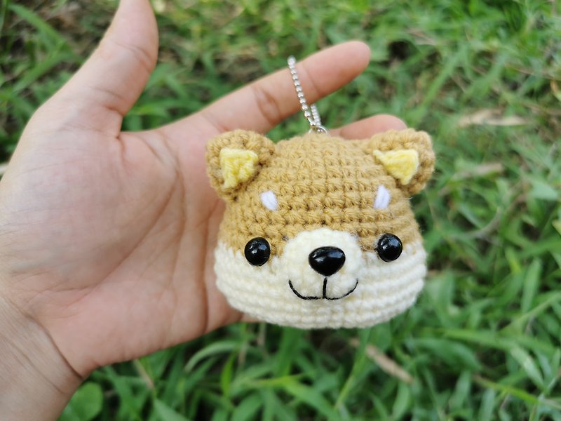 Brown dog head animal crochet keychain amigurumi doll handmade - 吊饰 - 聚酯纤维 咖啡色