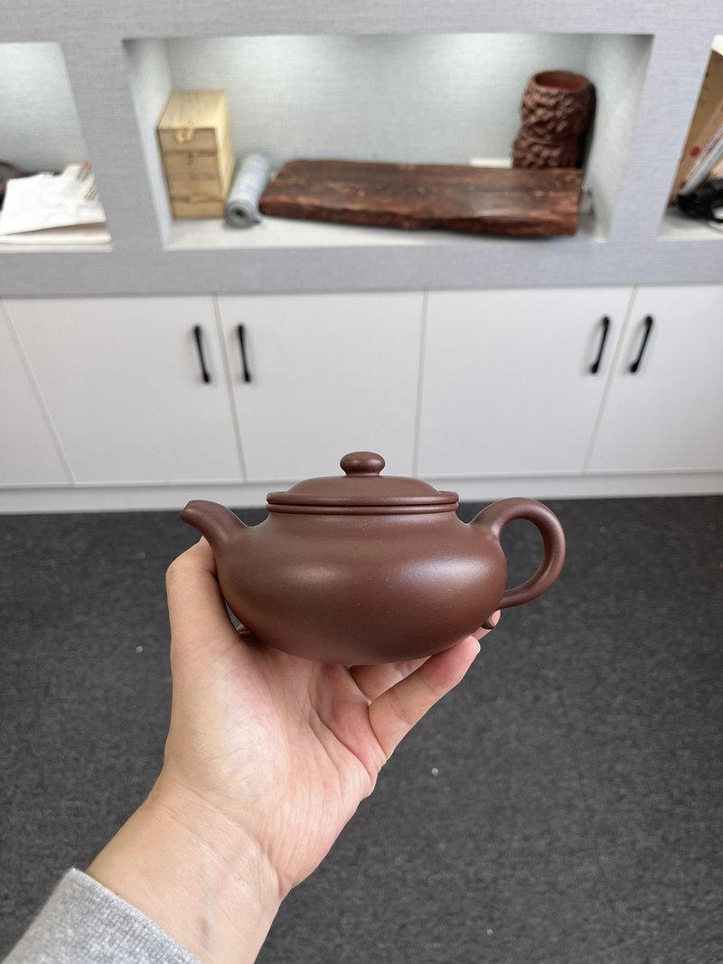 恒古 现货实拍 原矿极品老紫泥 正宗润泽 器型正宗 稳重大气 型神 - 茶具/茶杯 - 陶 灰色