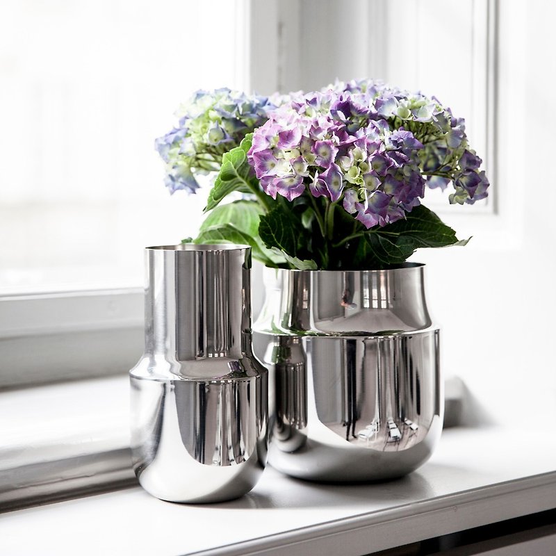 【MENU 丹麦设计家居】Tactile Vase 镜面花器 - 花瓶/陶器 - 其他材质 银色