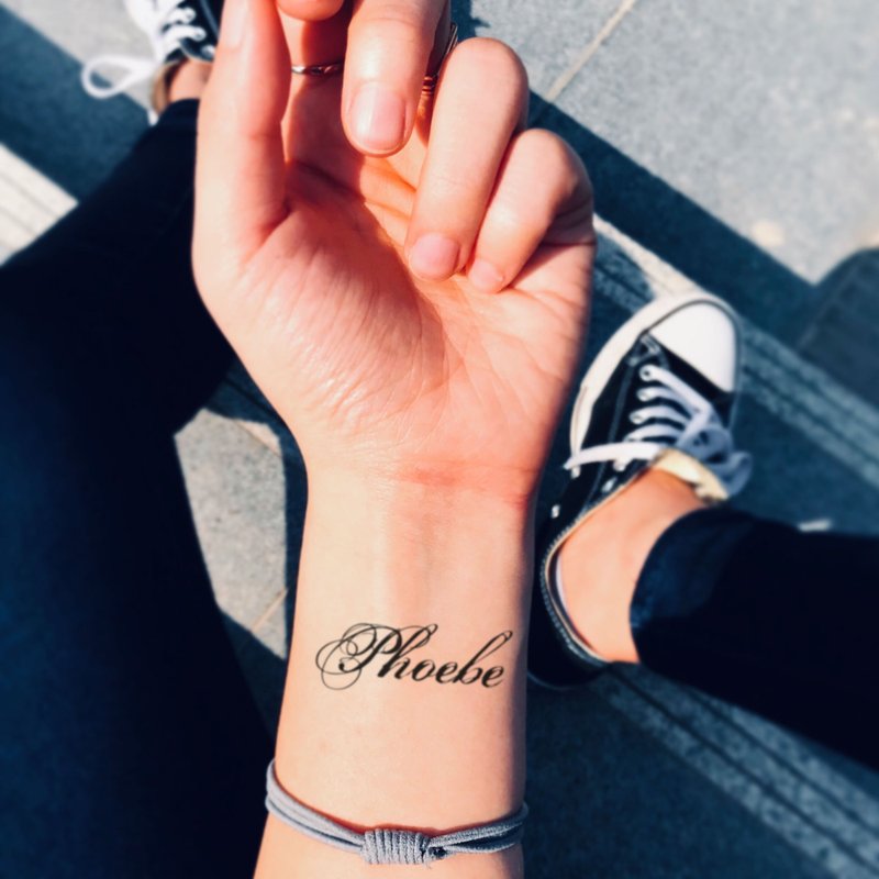 OhMyTat 菲比名字 Phoebe Name 刺青图案纹身贴纸 (2 张) - 纹身贴 - 纸 黑色