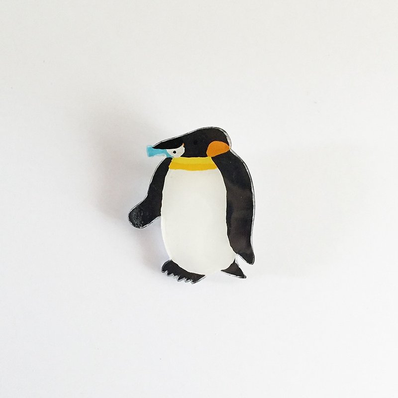 いくらでもムシャムシャペンギンのプラバンブローチ - 胸针 - 塑料 黑色