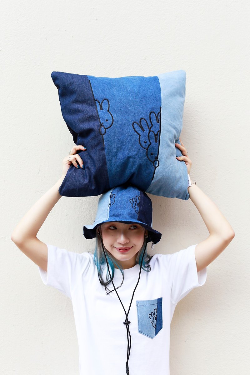 【Pinkoi x miffy】Miffy蓝色牛仔拼布Cushion - 枕头/抱枕 - 棉．麻 蓝色