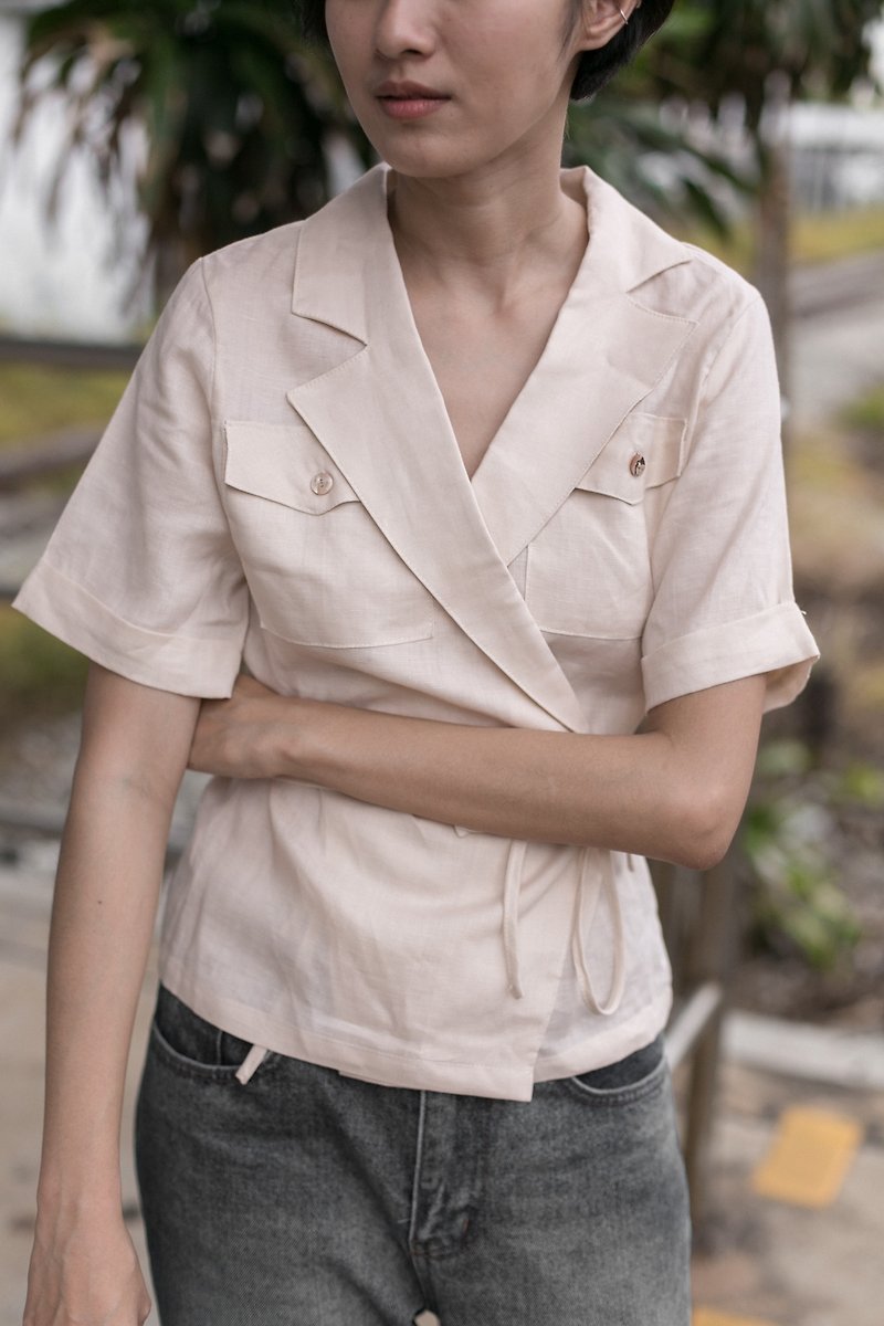 Linen pocket wrap short sleeve shirt in Pale Pink - 女装上衣 - 亚麻 粉红色