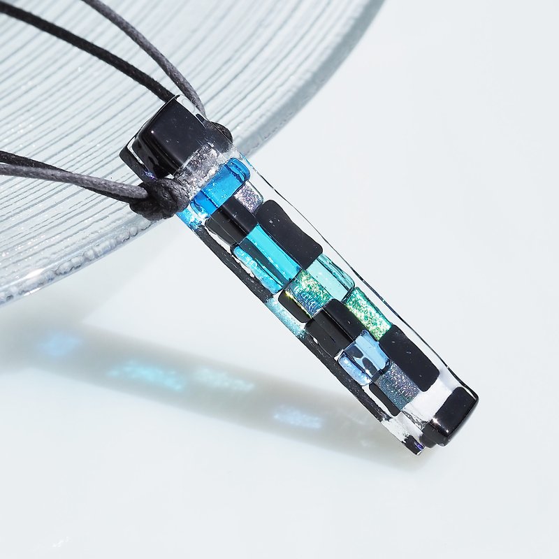 和風ガラス(はいから【アロマ】【藍】)ネックレス【受注制作】 - 项链 - 玻璃 黑色