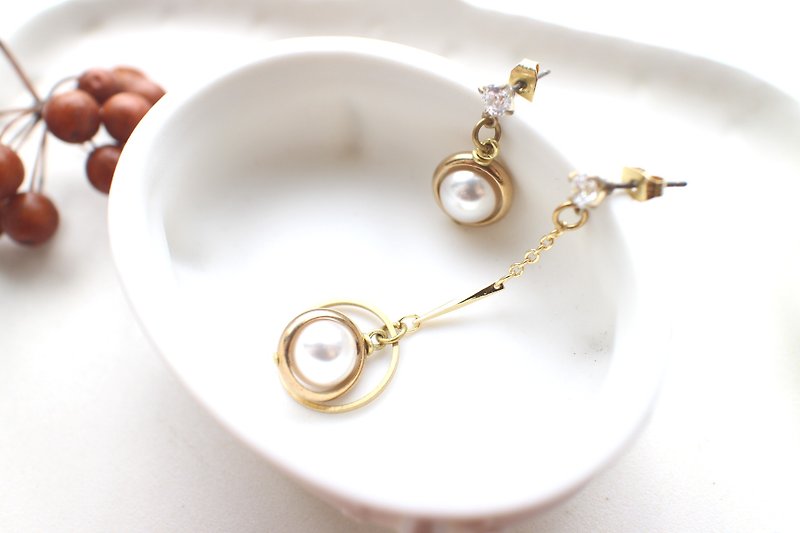 小巴黎-锆石 黄铜耳环-针式 夹式 - 耳环/耳夹 - 其他金属 白色