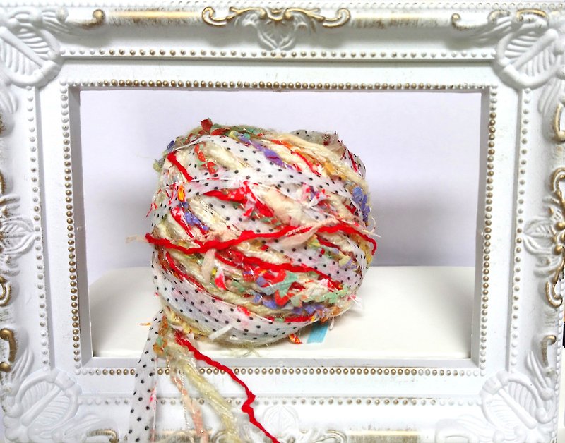 Aligning thread - 编织/刺绣/羊毛毡/裁缝 - 聚酯纤维 红色