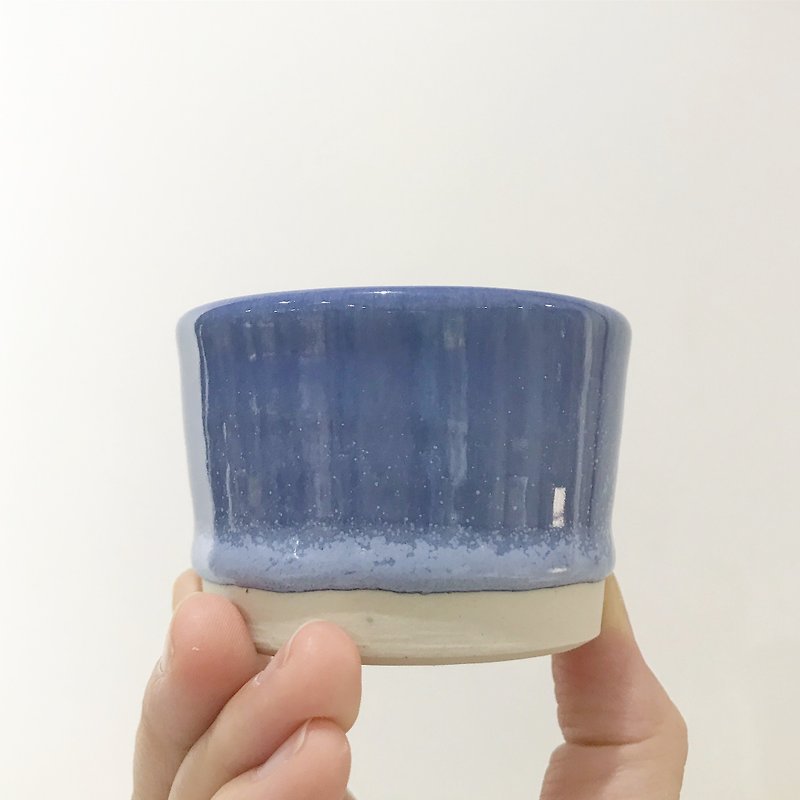 小茶杯 l 清酒杯 l 手作陶器 l 紫蓝雪纹结晶釉 - 花瓶/陶器 - 陶 蓝色