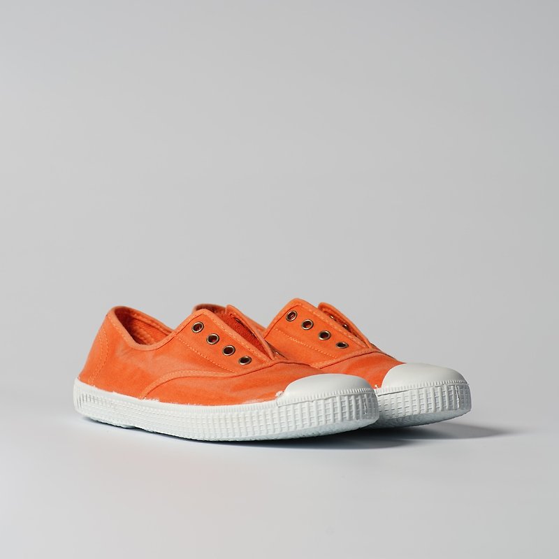 西班牙国民帆布鞋 CIENTA 大人尺寸 洗旧 橘色 香香鞋 70777 17 - 女款休闲鞋 - 棉．麻 橘色