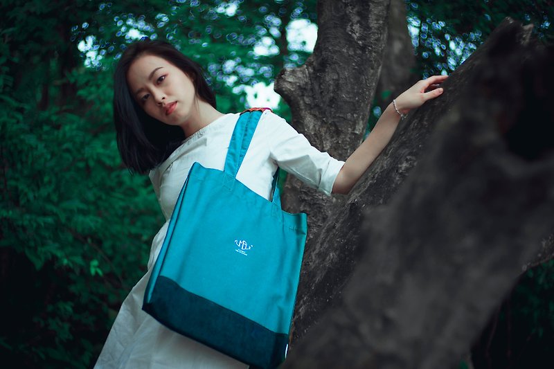 CLASSIC FUMBLE BAG (MINT GREEN) 香港設計 肩背包 斜背包 潮服 男裝 女裝 優質 - 侧背包/斜挎包 - 防水材质 绿色